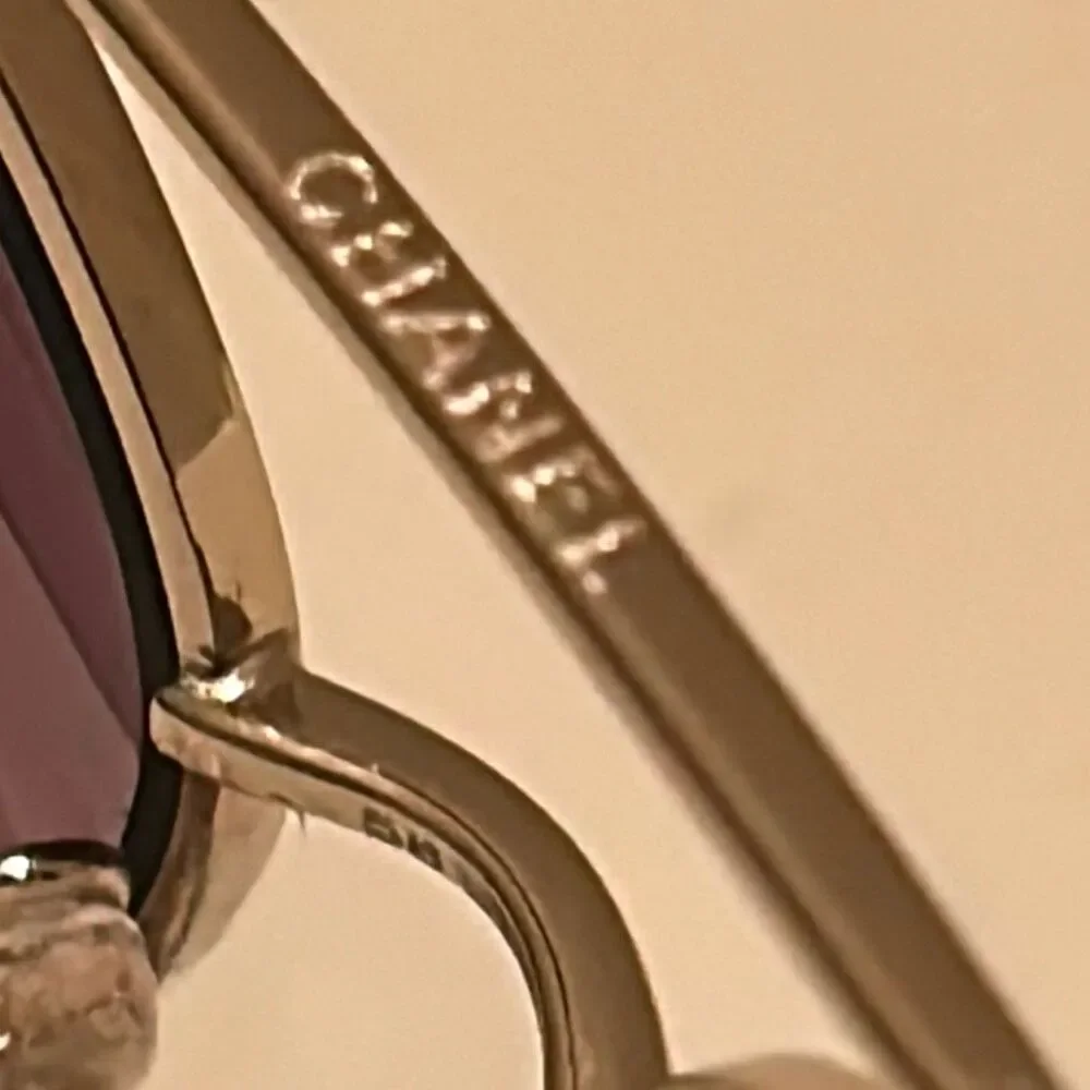 CHANEL women aviator